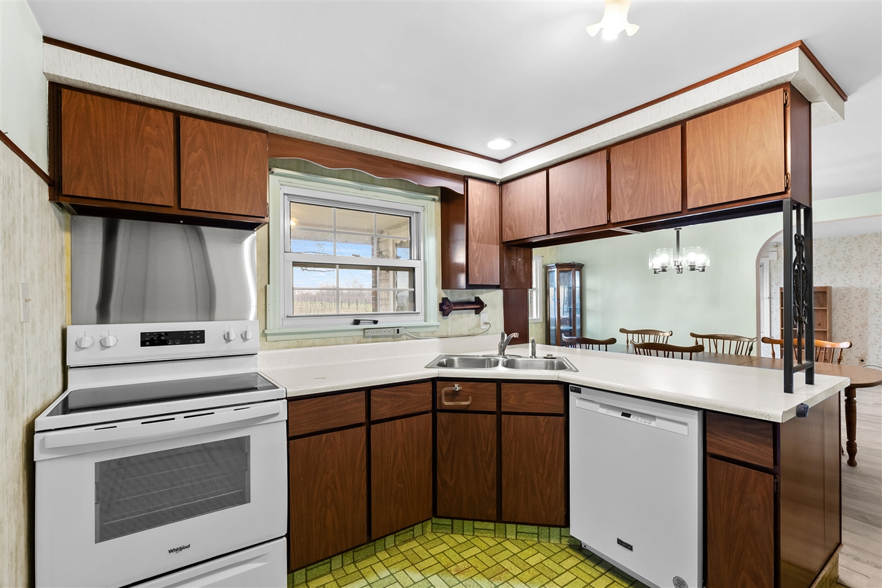 5844 S Scottdale Road, Berrien Springs, MI, 49103-9706