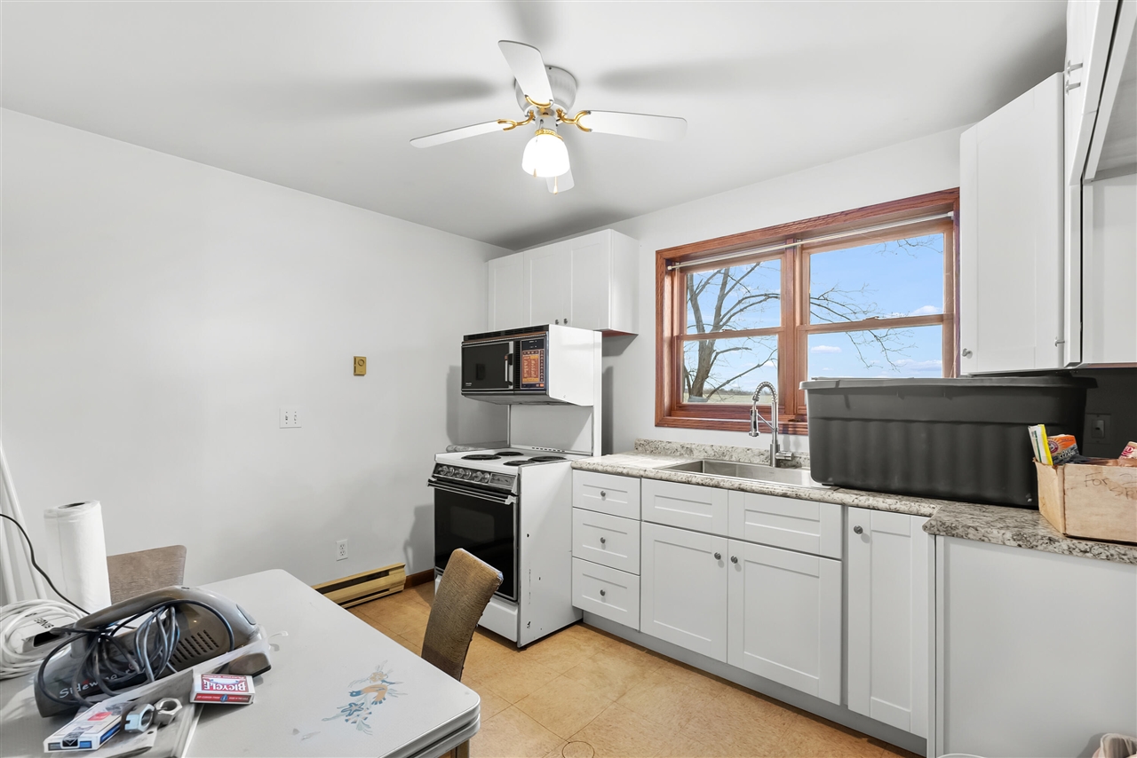 5844 S Scottdale Road, Berrien Springs, MI, 49103-9706