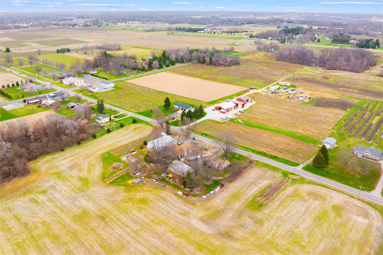 5844 S Scottdale Road, Berrien Springs, MI, 49103-9706