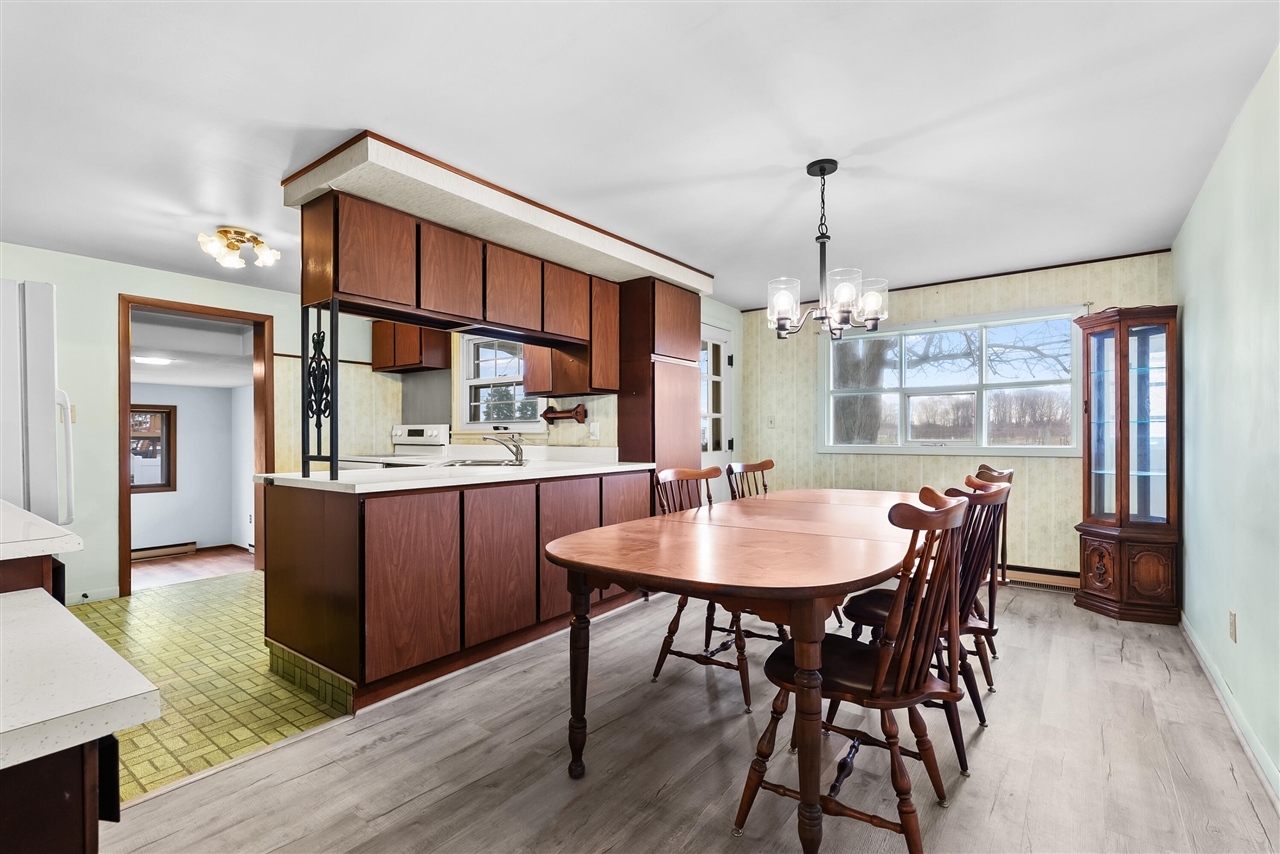 5844 S Scottdale Road, Berrien Springs, MI, 49103-9706