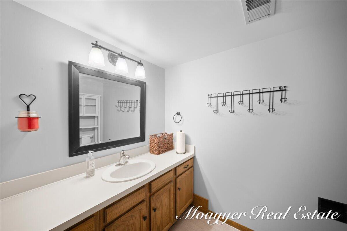 6204 Tahoe Drive, Grand Rapids, MI, 49546-7129