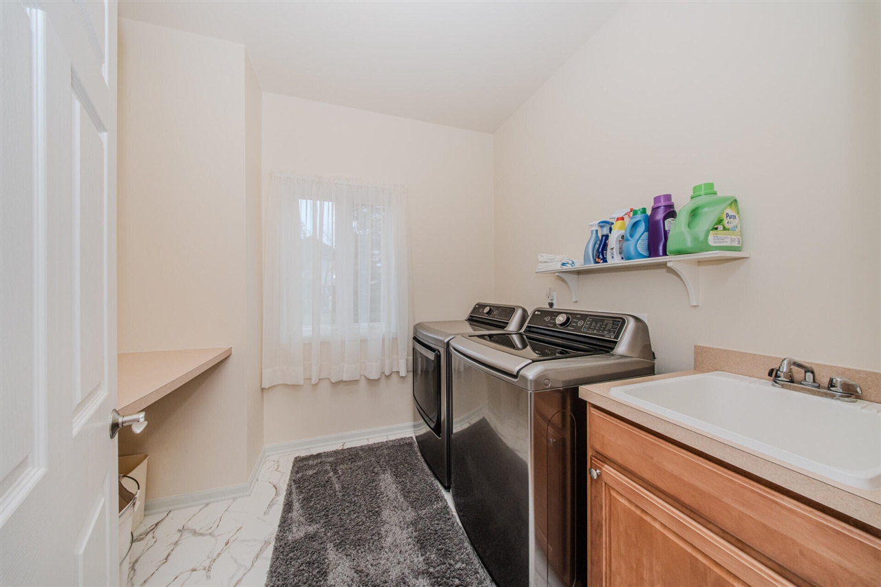 9032 Carter Drive, Saline, MI, 48176-8006