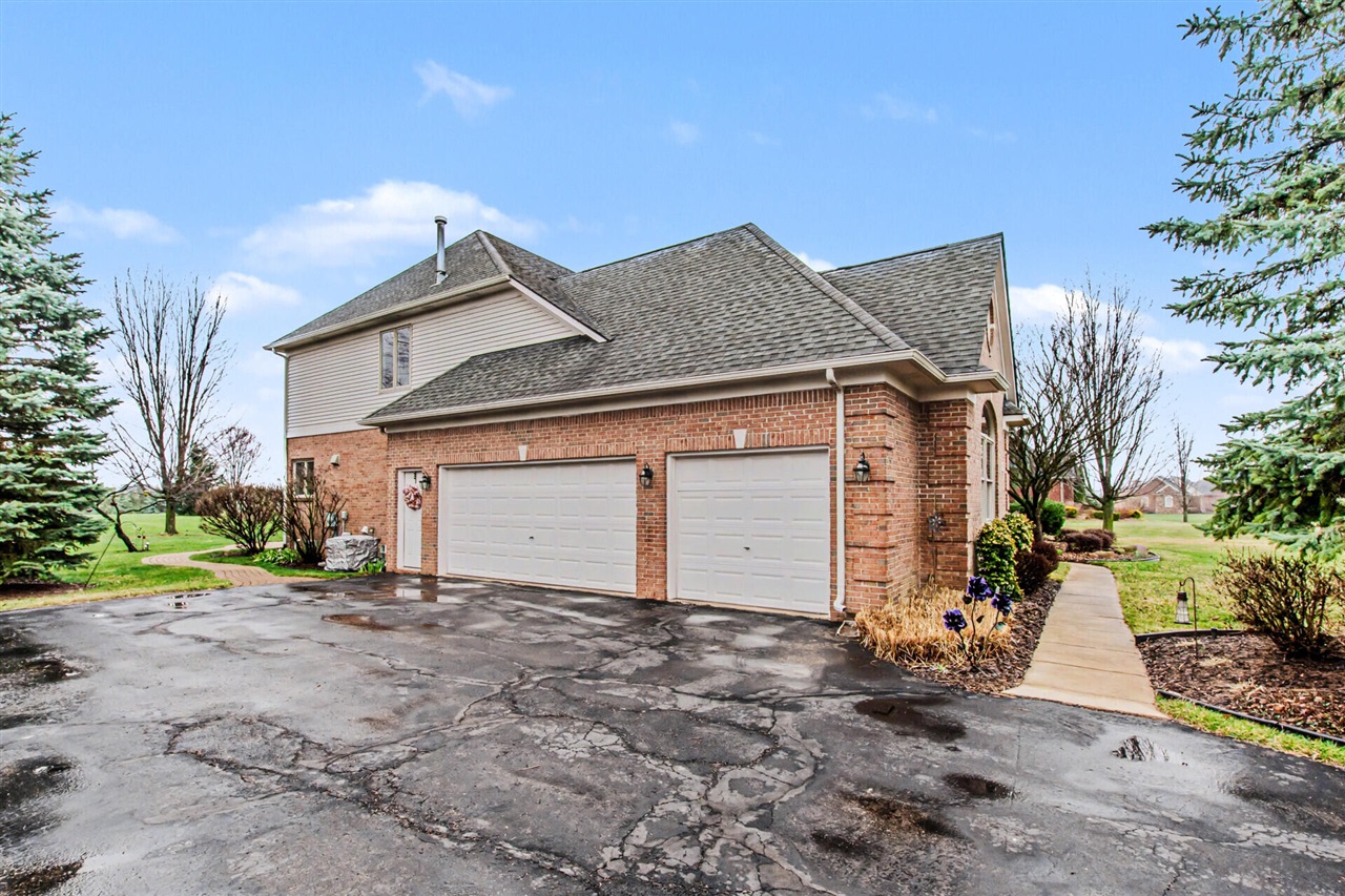 9032 Carter Drive, Saline, MI, 48176-8006