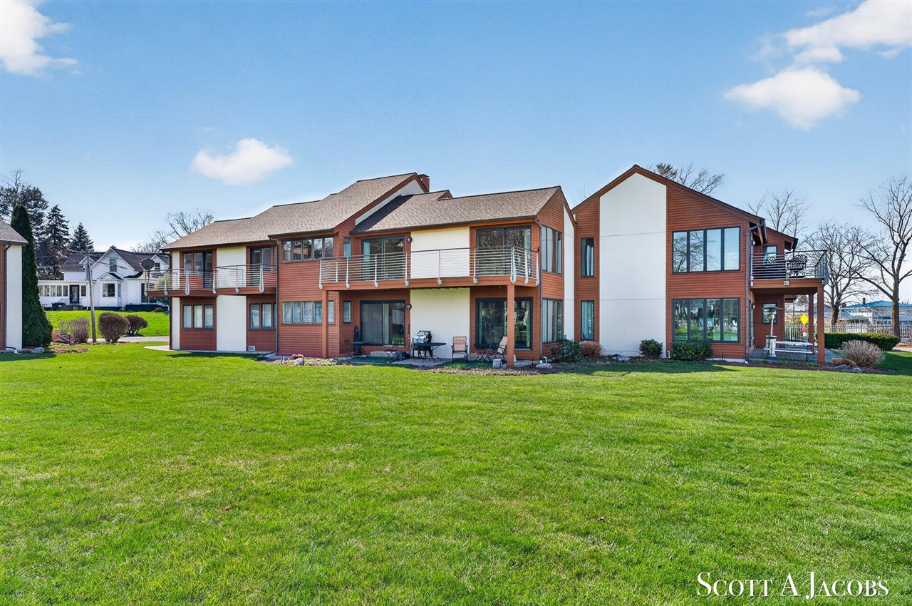 3464 Colt Drive, Ypsilanti, MI, 48197-4011