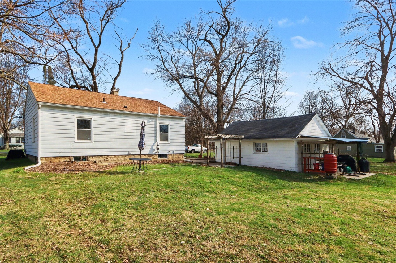 313 W G Avenue, Kalamazoo, MI, 49004-3002