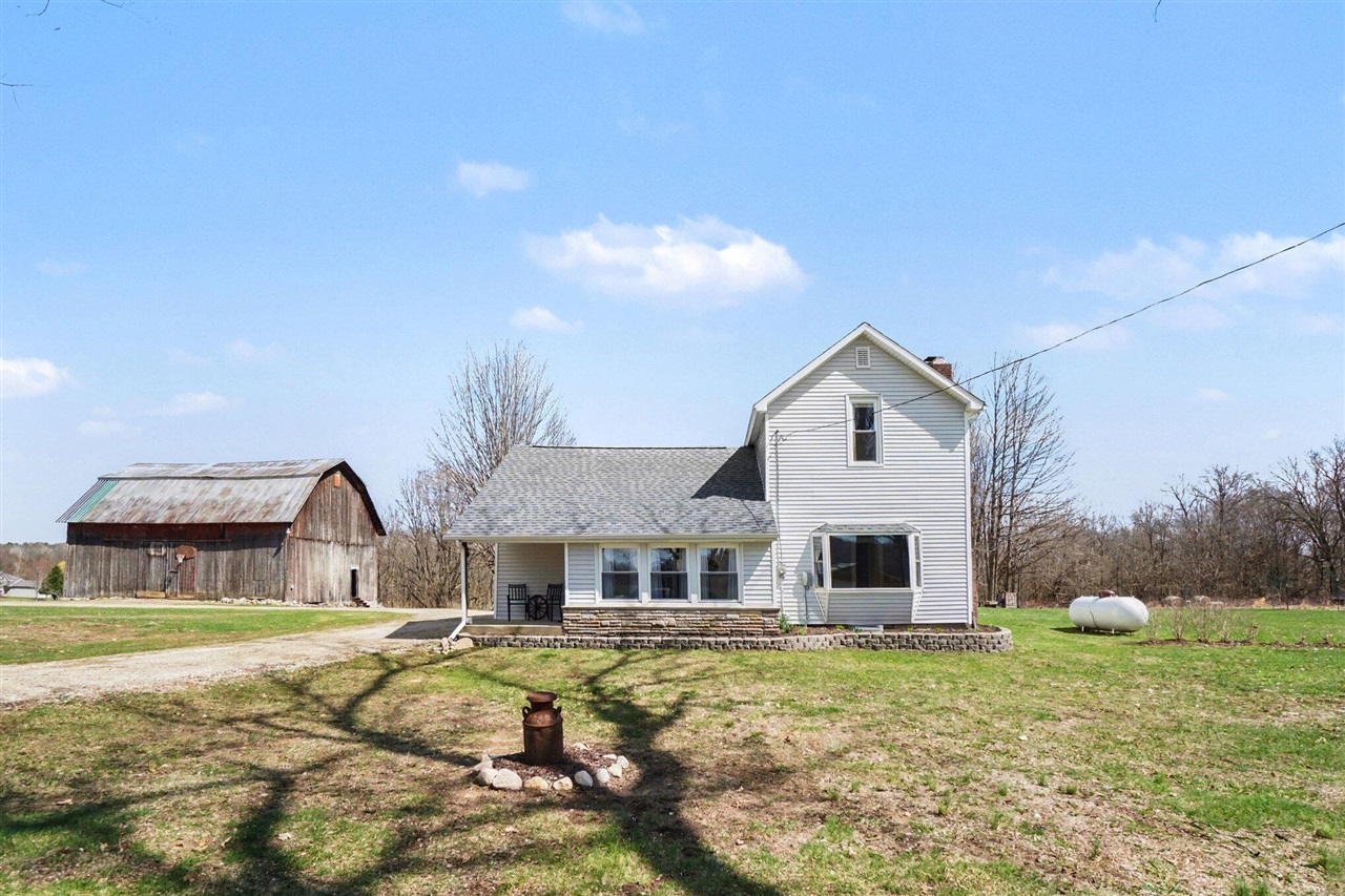 09741 26th Street, Gobles, MI, 49055-9134