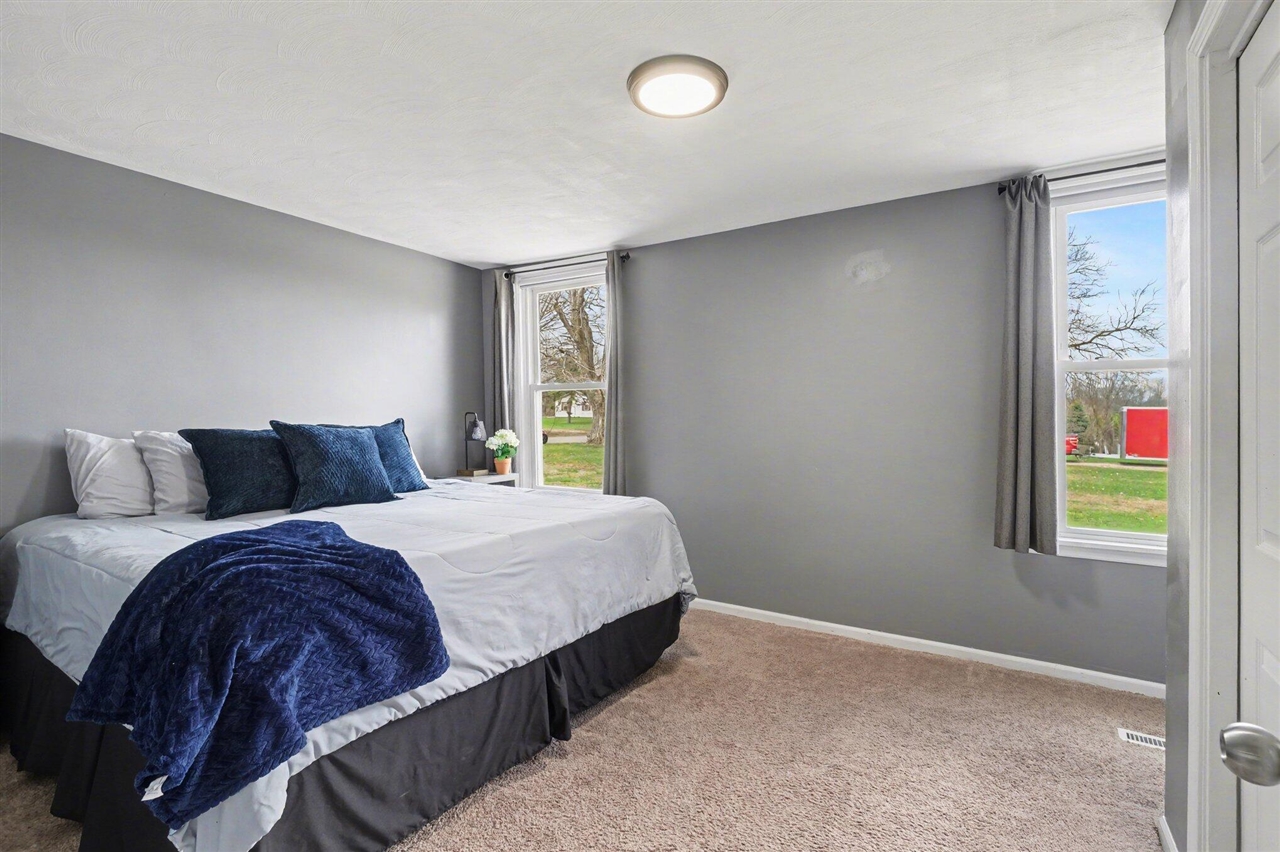 09741 26th Street, Gobles, MI, 49055-9134