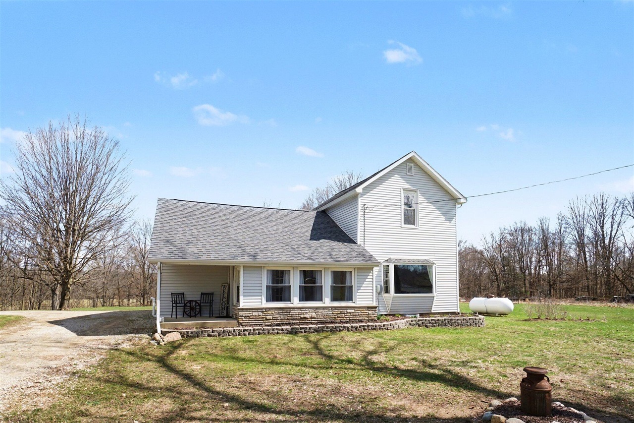 09741 26th Street, Gobles, MI, 49055-9134