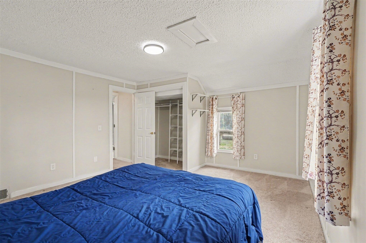 09741 26th Street, Gobles, MI, 49055-9134