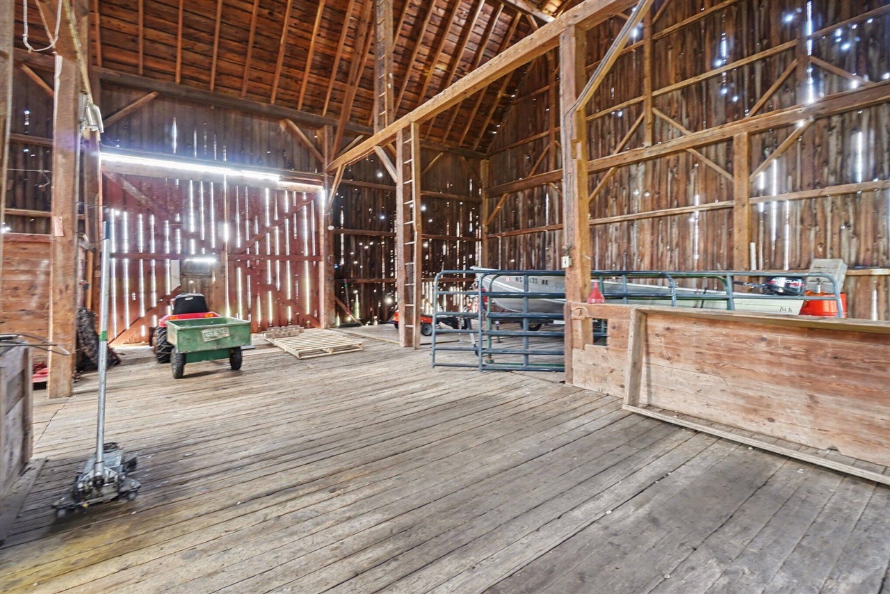 09741 26th Street, Gobles, MI, 49055-9134