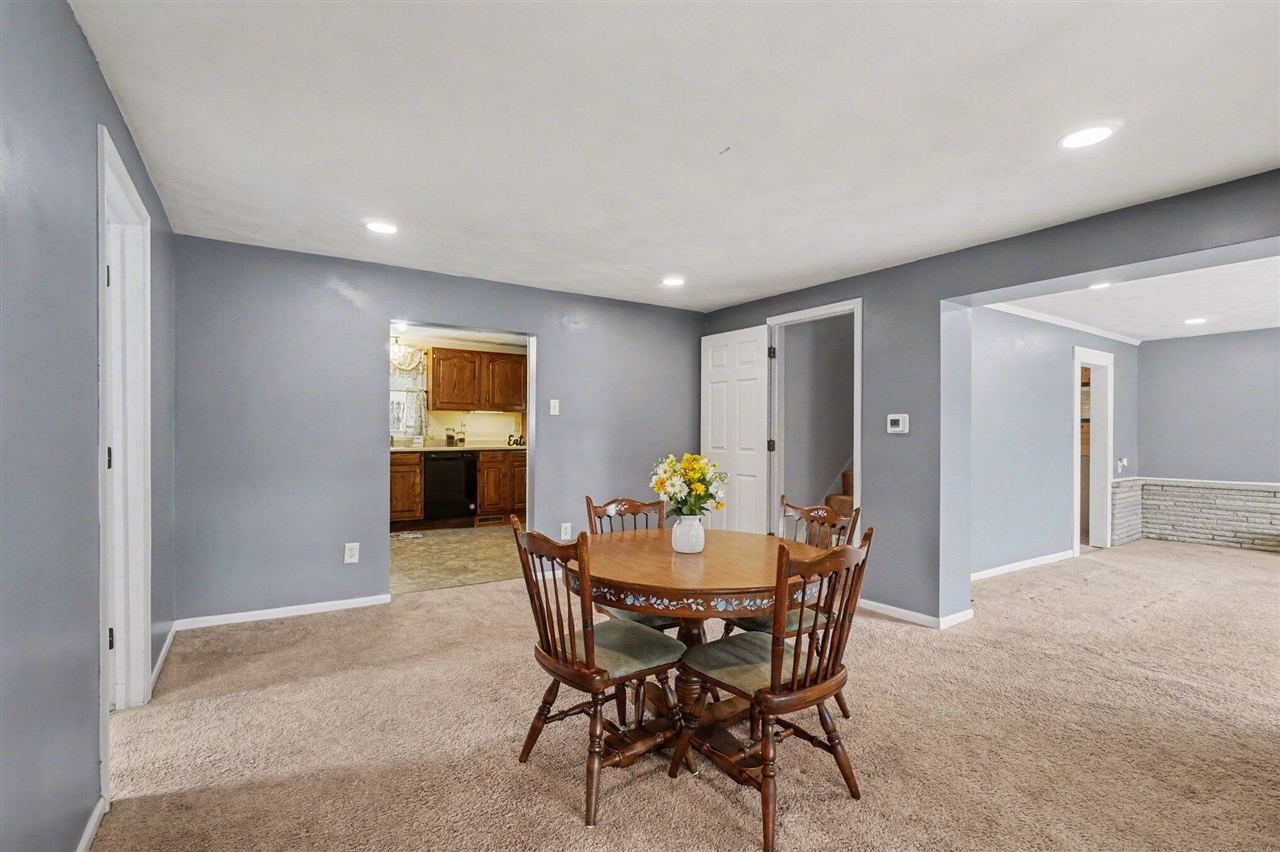 09741 26th Street, Gobles, MI, 49055-9134