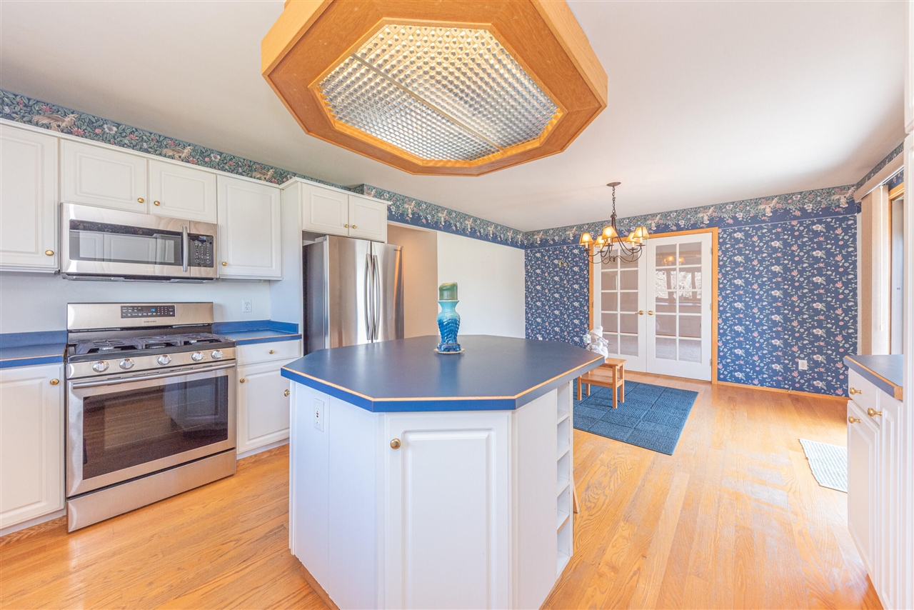 9138 Warner Road, Saline, MI, 48176-9301