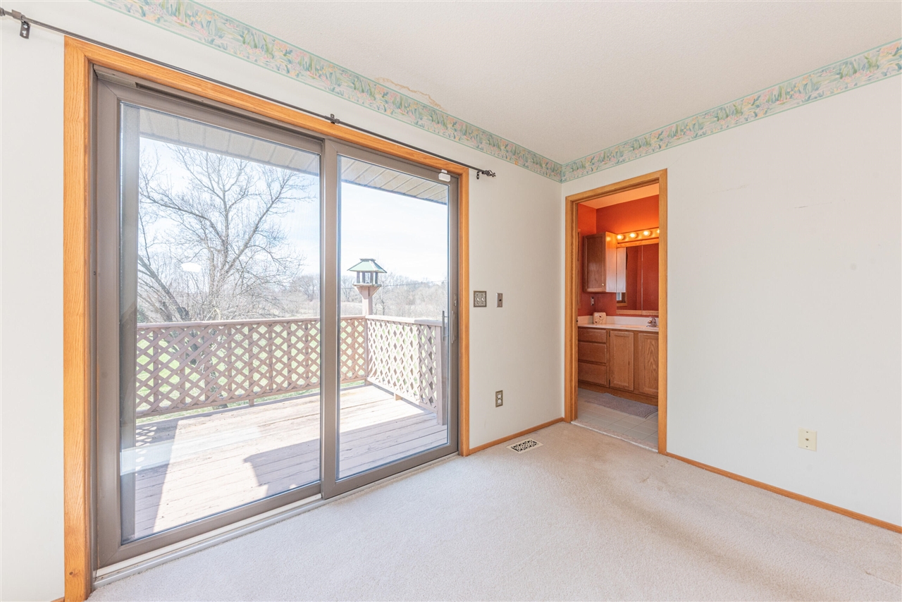 9138 Warner Road, Saline, MI, 48176-9301