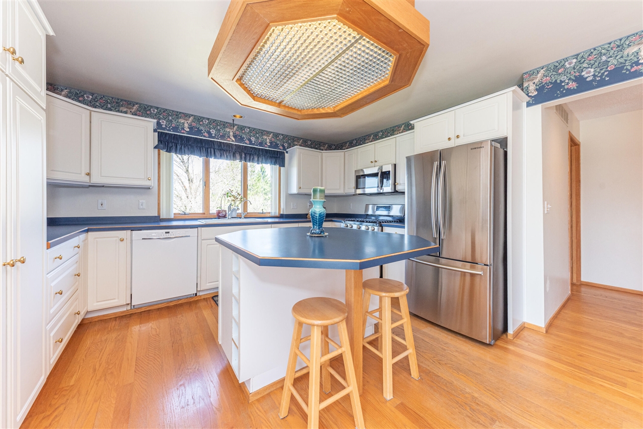 9138 Warner Road, Saline, MI, 48176-9301