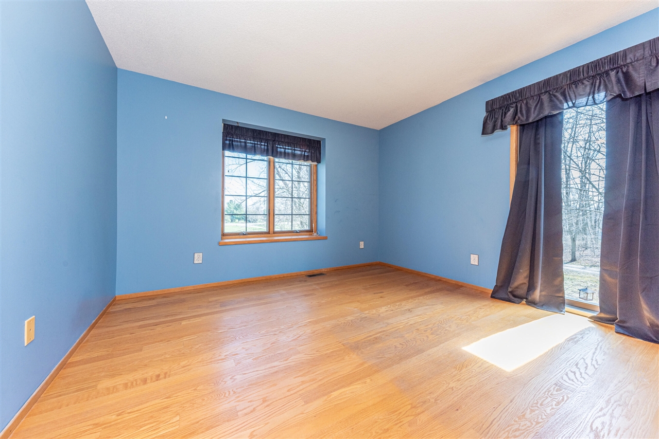 9138 Warner Road, Saline, MI, 48176-9301