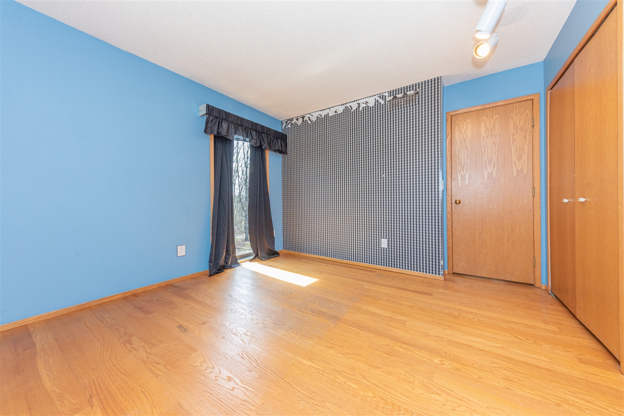 9138 Warner Road, Saline, MI, 48176-9301