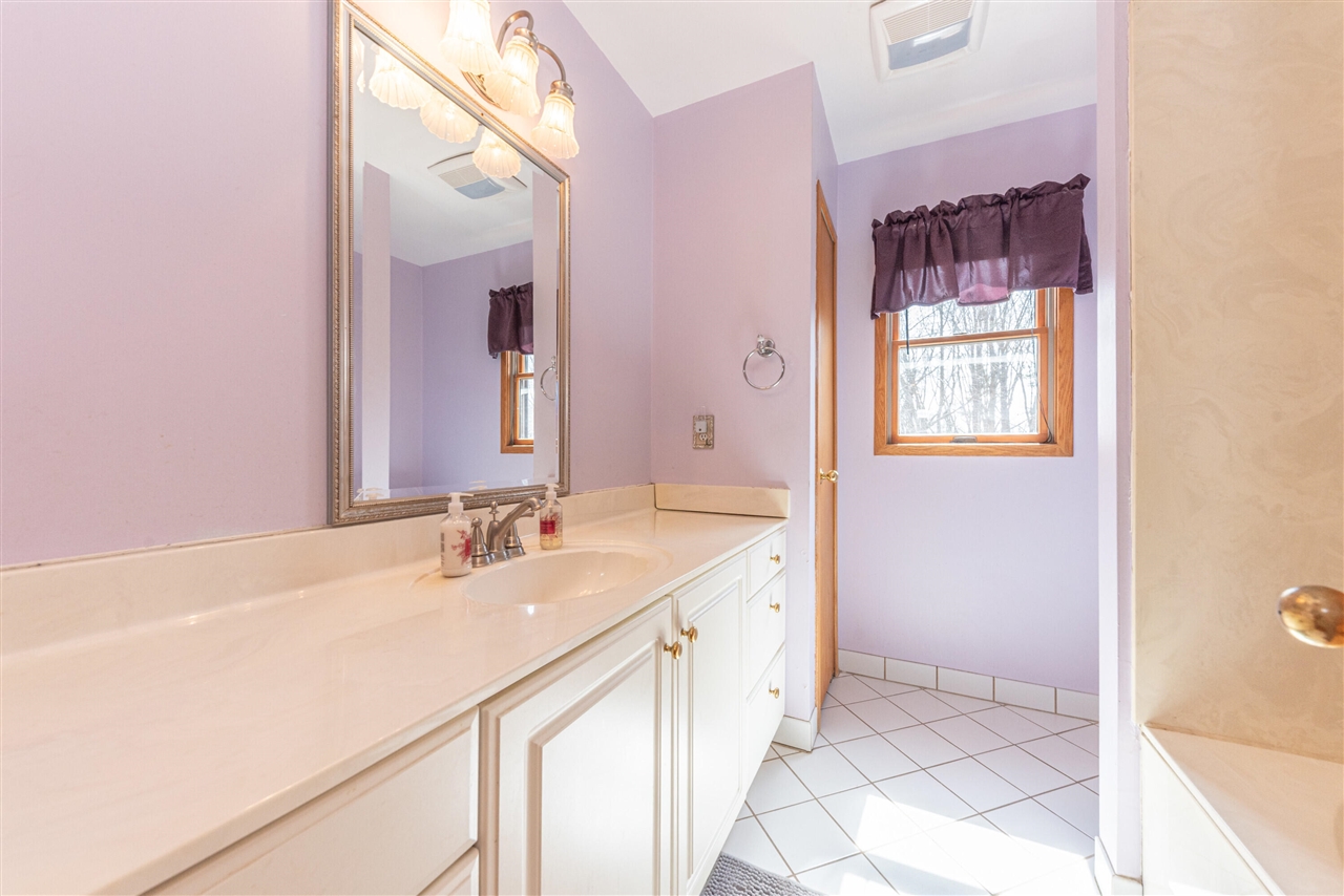 9138 Warner Road, Saline, MI, 48176-9301