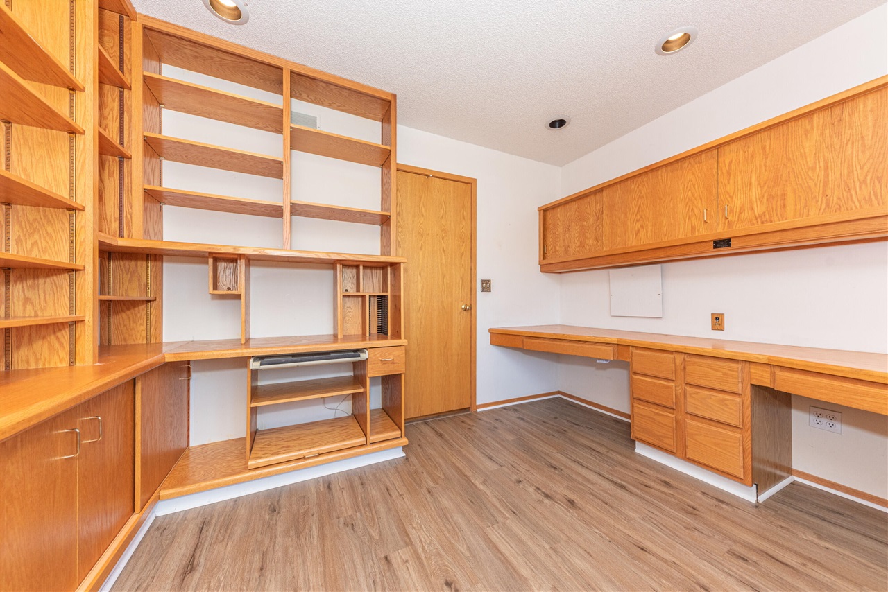 9138 Warner Road, Saline, MI, 48176-9301