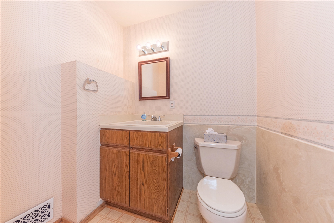 9138 Warner Road, Saline, MI, 48176-9301