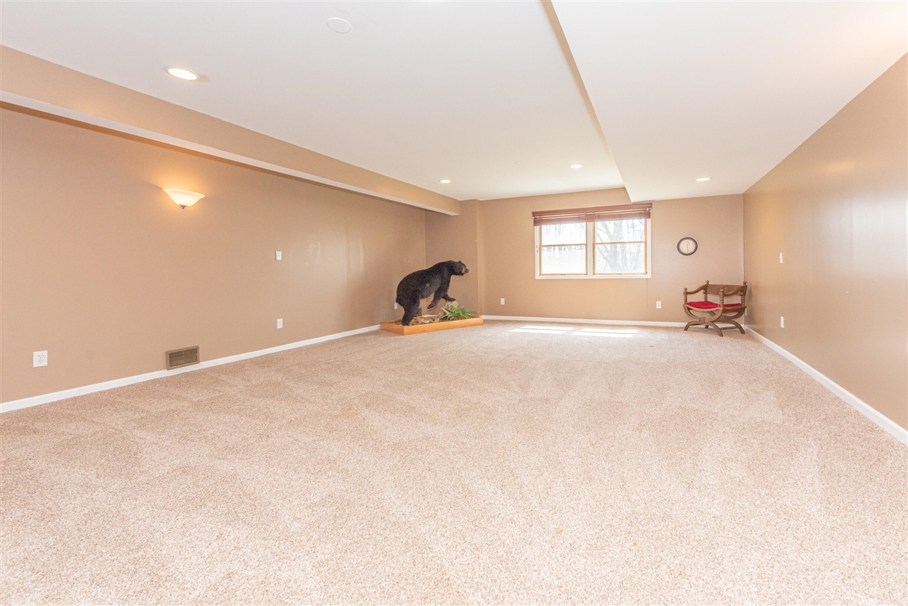 9138 Warner Road, Saline, MI, 48176-9301