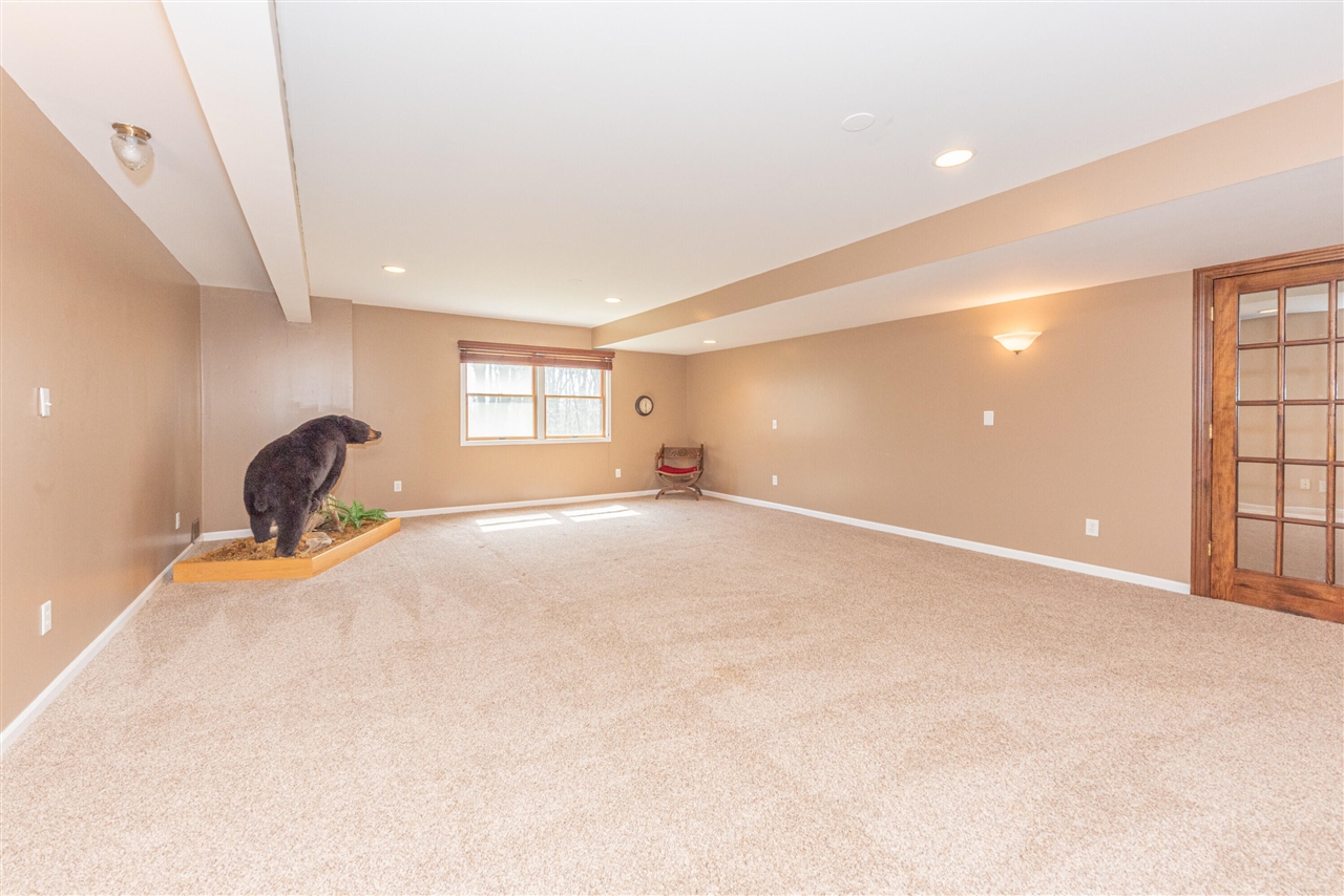 9138 Warner Road, Saline, MI, 48176-9301