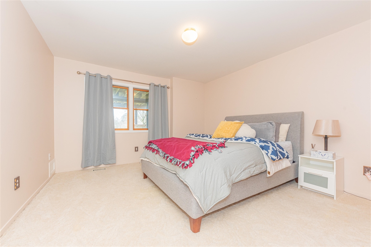 9138 Warner Road, Saline, MI, 48176-9301