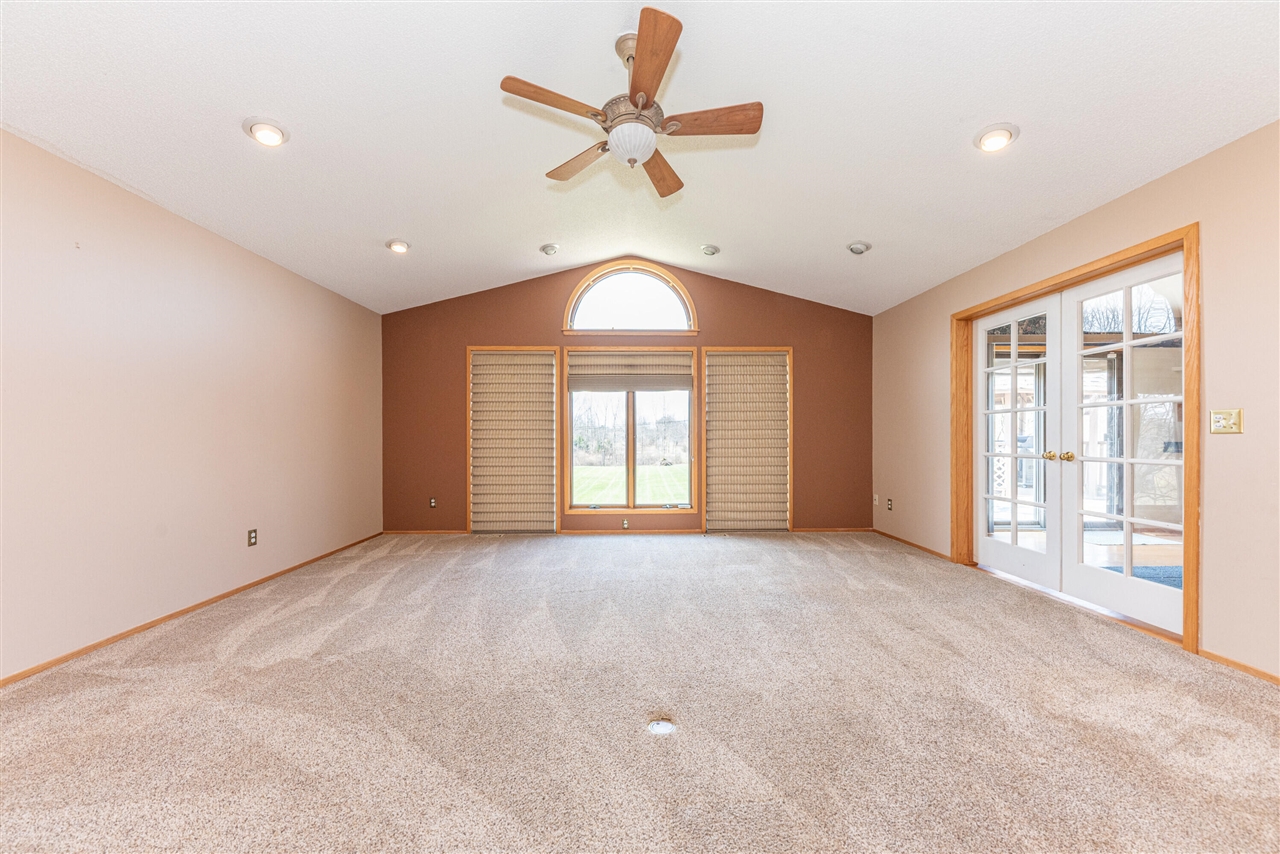 9138 Warner Road, Saline, MI, 48176-9301