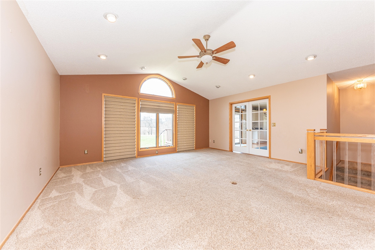 9138 Warner Road, Saline, MI, 48176-9301