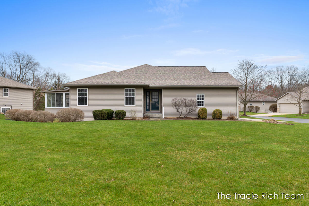 4889 Castle Hill Court, Rockford, MI, 49341-7636