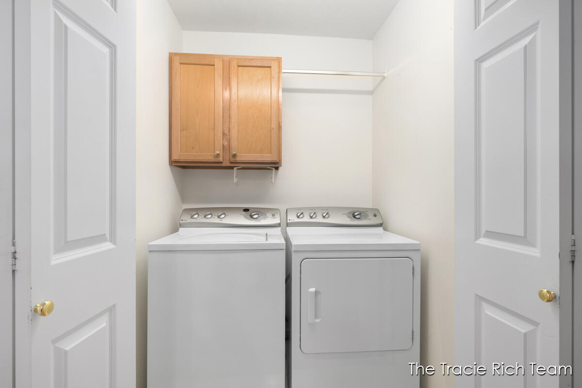 4889 Castle Hill Court, Rockford, MI, 49341-7636