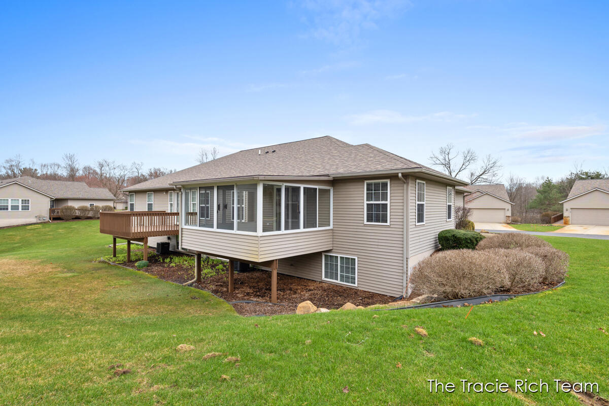 4889 Castle Hill Court, Rockford, MI, 49341-7636