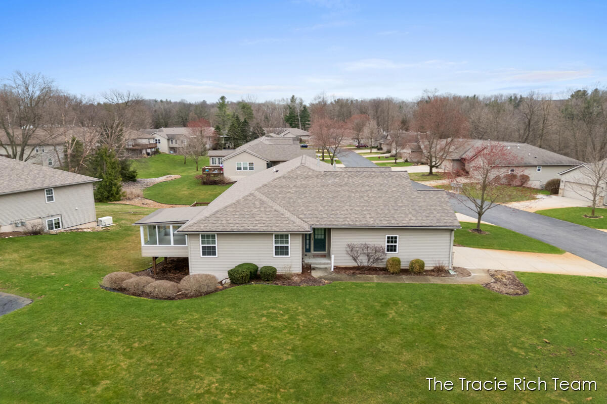 4889 Castle Hill Court, Rockford, MI, 49341-7636