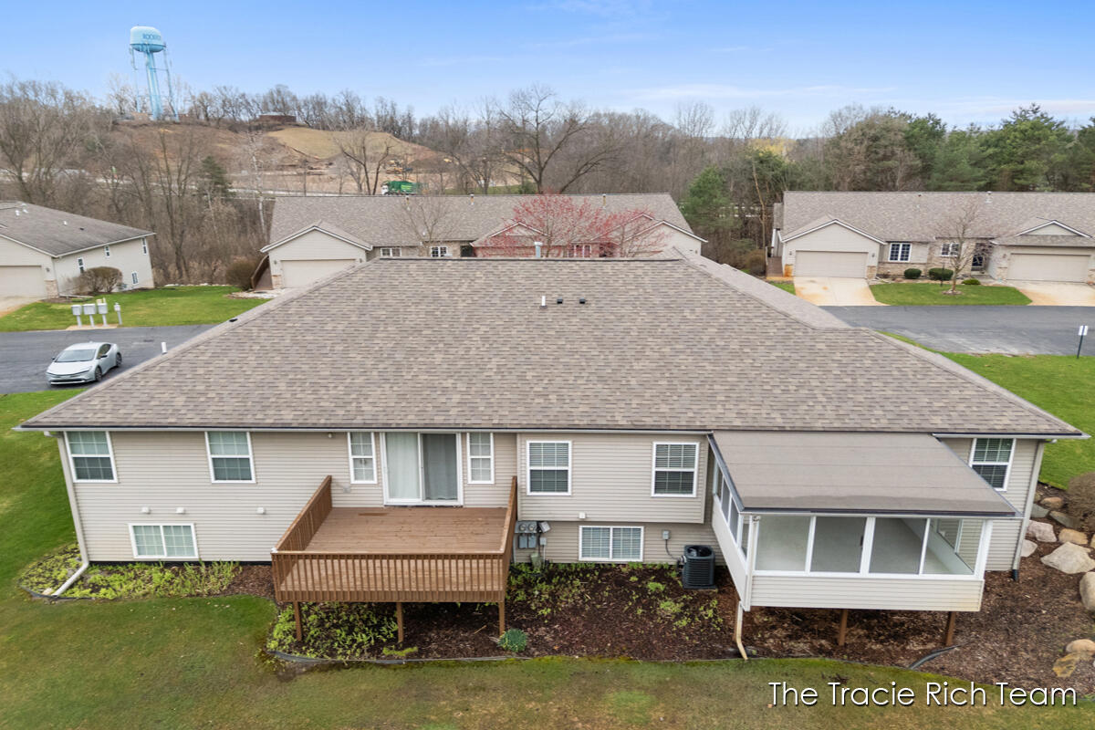 4889 Castle Hill Court, Rockford, MI, 49341-7636