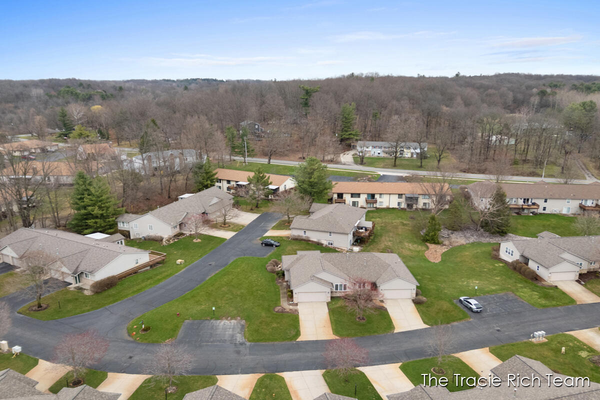 4889 Castle Hill Court, Rockford, MI, 49341-7636