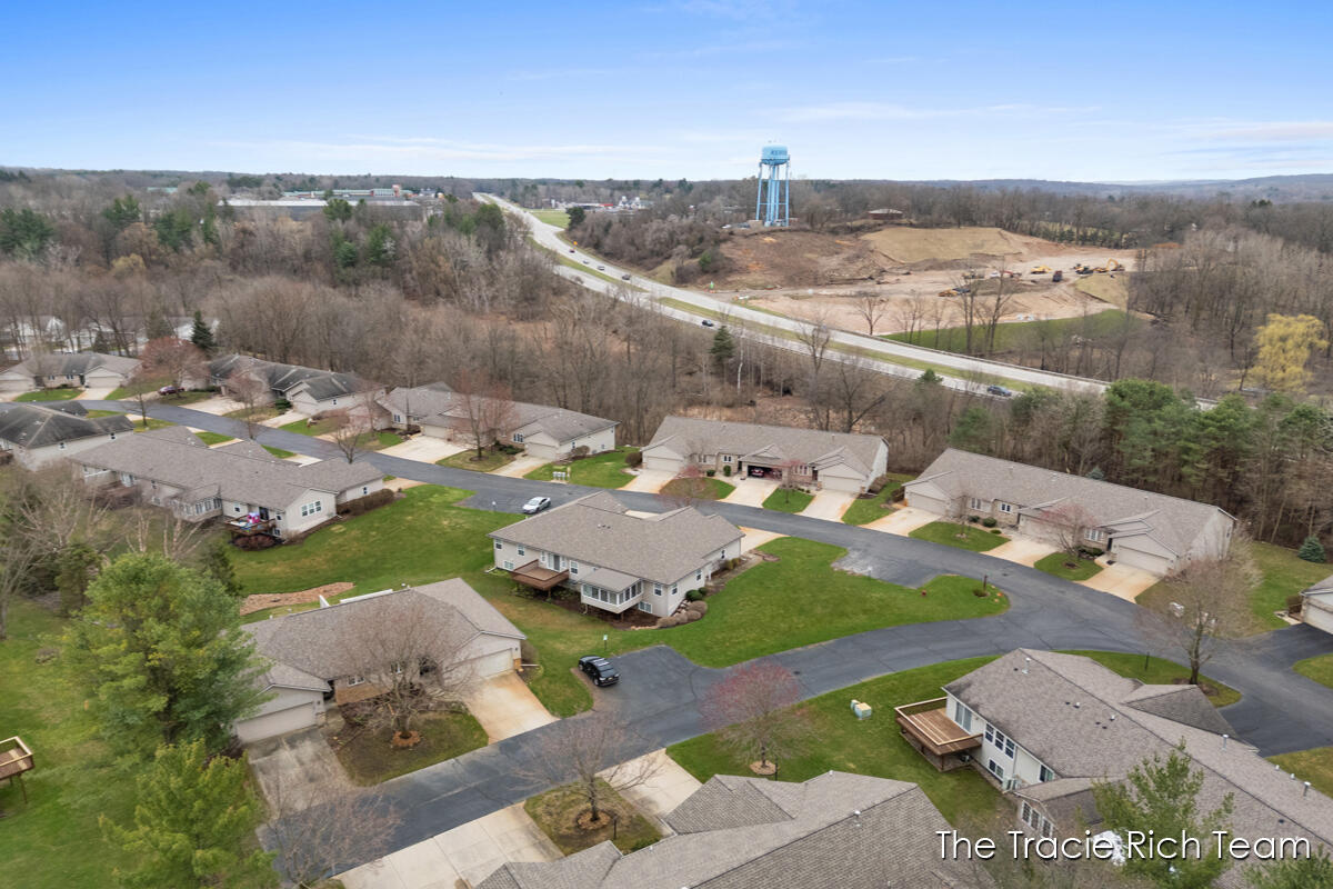 4889 Castle Hill Court, Rockford, MI, 49341-7636