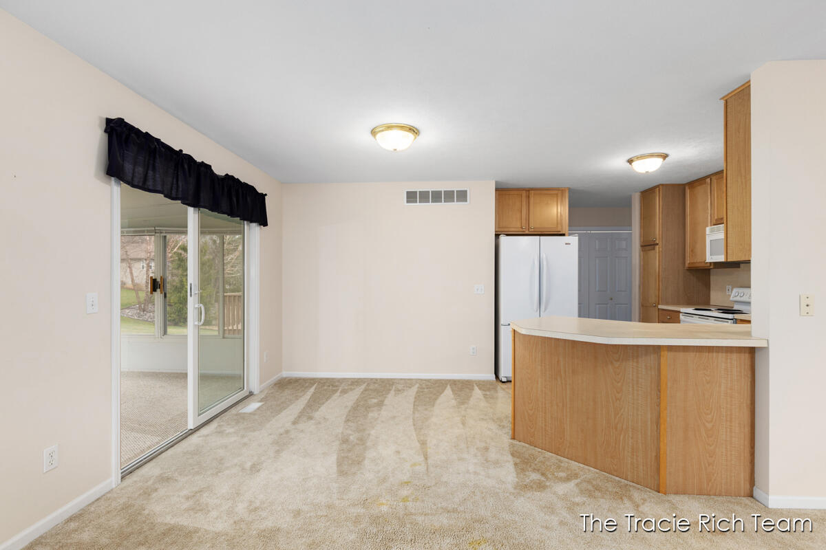 4889 Castle Hill Court, Rockford, MI, 49341-7636