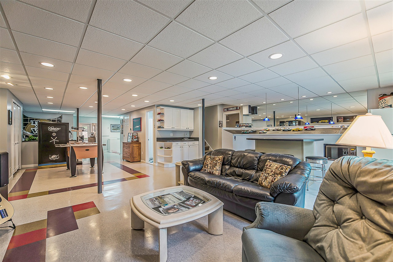 944 Marshall Court, Dexter, MI, 48130-9474