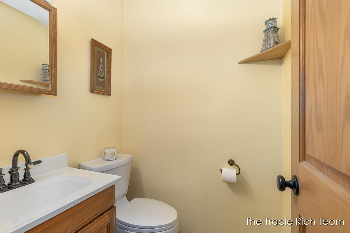 6640 Pine Island Drive, Comstock Park, MI, 49321-9538