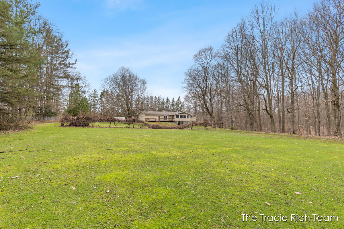 6640 Pine Island Drive, Comstock Park, MI, 49321-9538