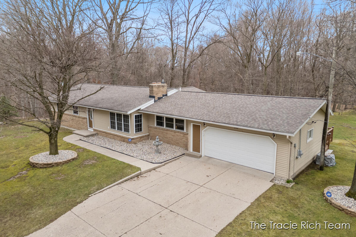 6640 Pine Island Drive, Comstock Park, MI, 49321-9538