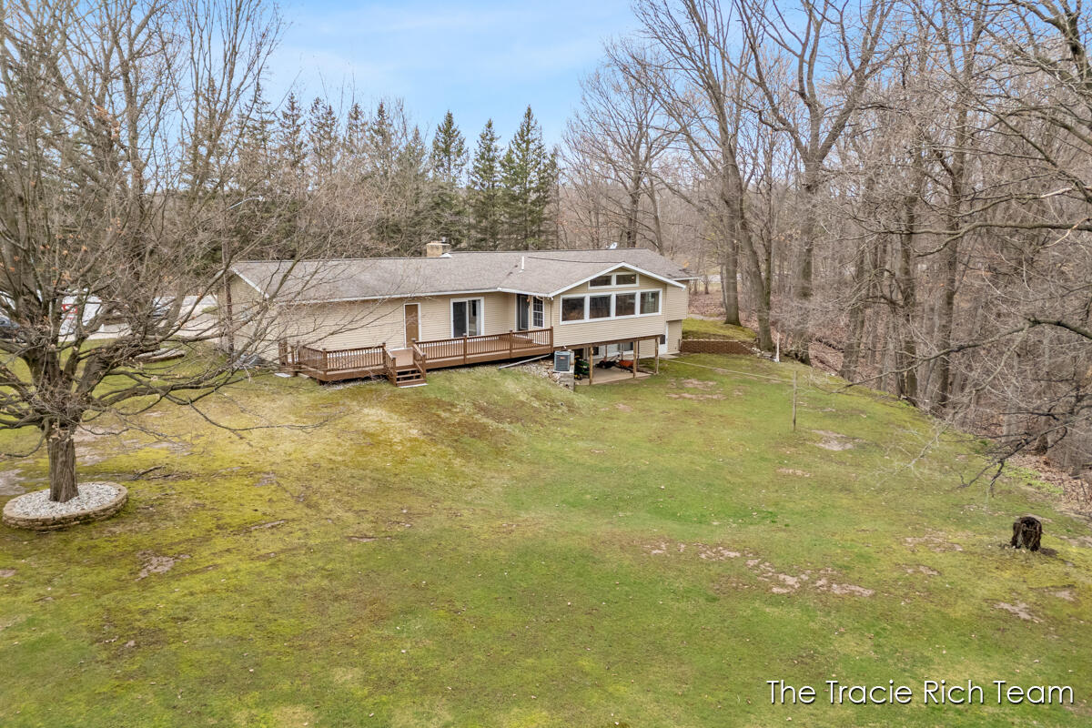 6640 Pine Island Drive, Comstock Park, MI, 49321-9538