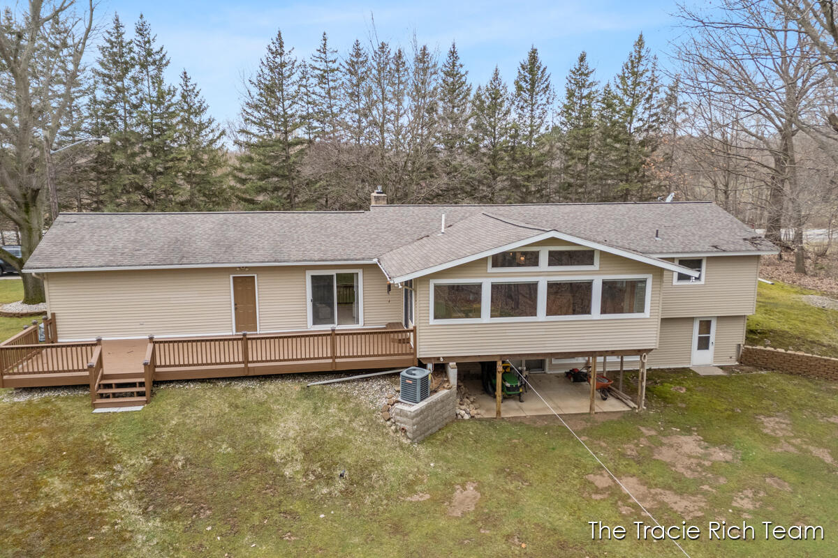 6640 Pine Island Drive, Comstock Park, MI, 49321-9538