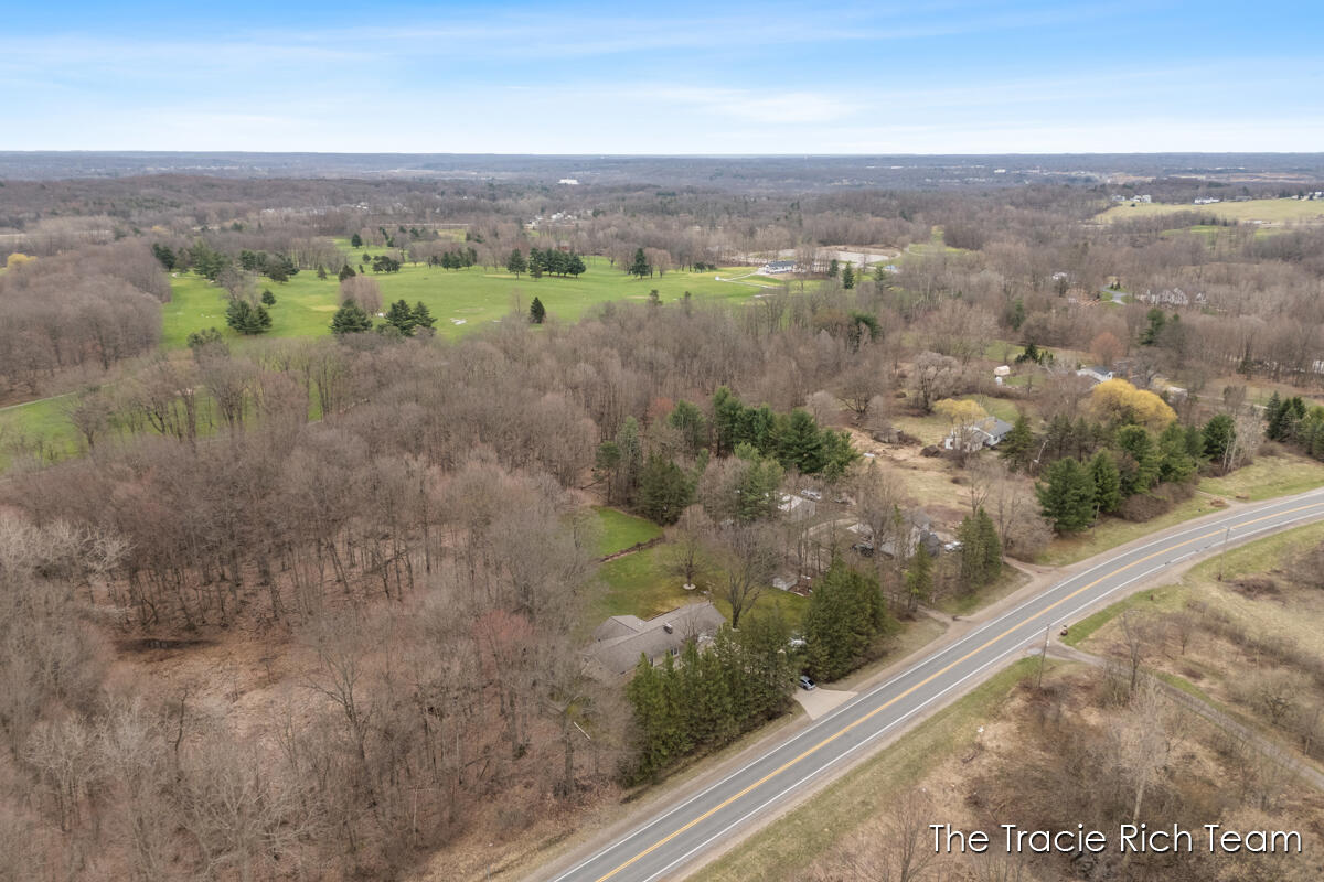 6640 Pine Island Drive, Comstock Park, MI, 49321-9538