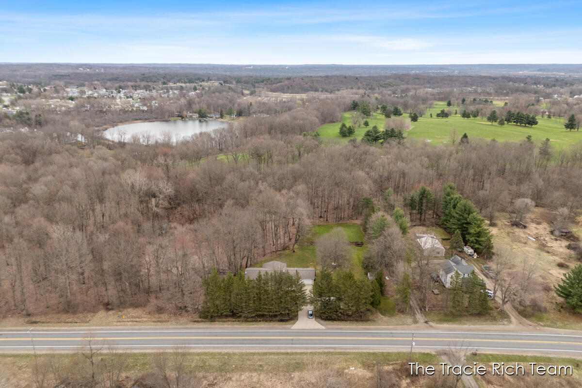 6640 Pine Island Drive, Comstock Park, MI, 49321-9538