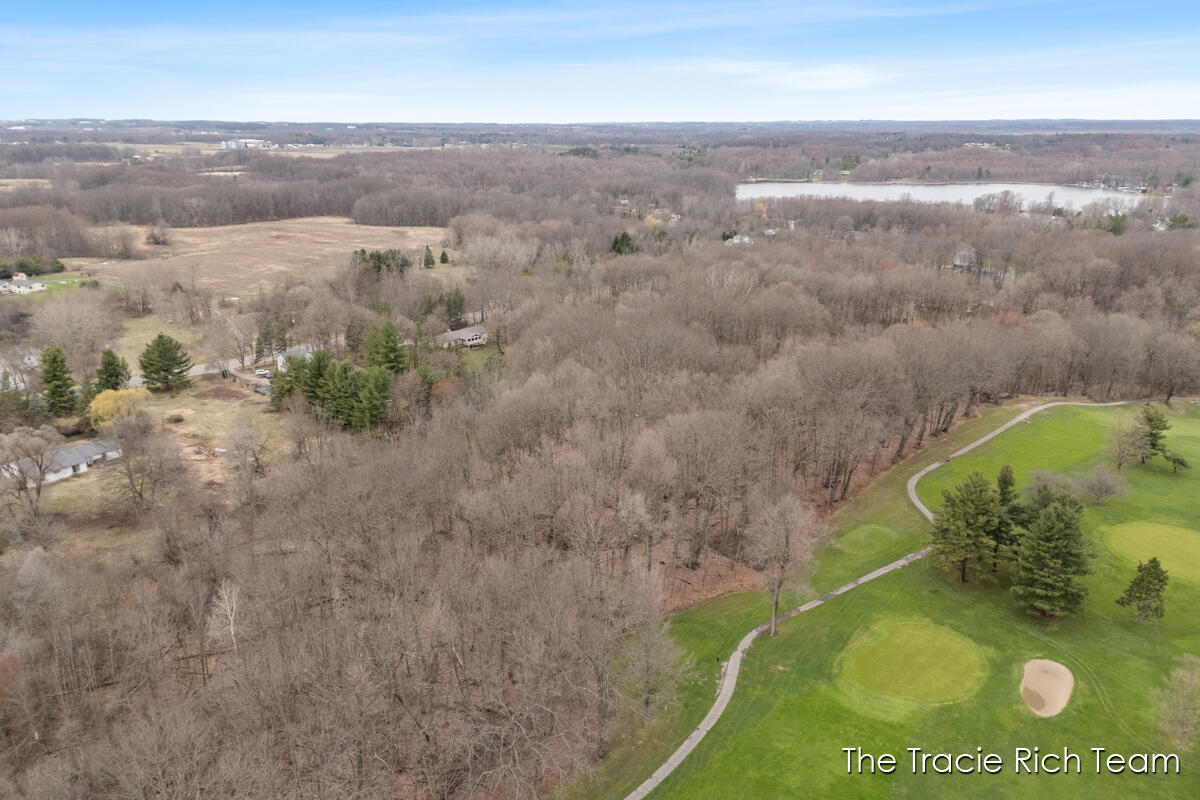 6640 Pine Island Drive, Comstock Park, MI, 49321-9538