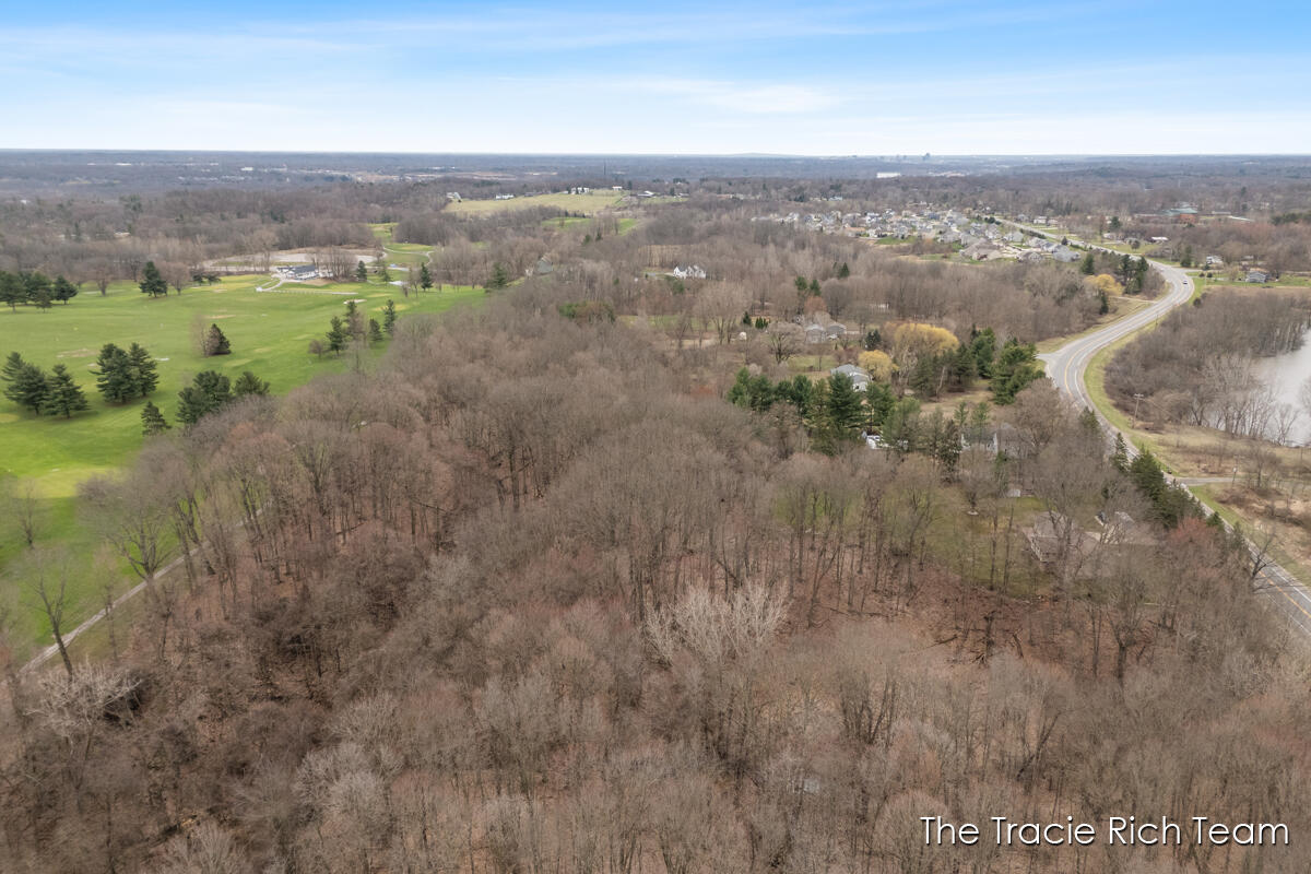 6640 Pine Island Drive, Comstock Park, MI, 49321-9538