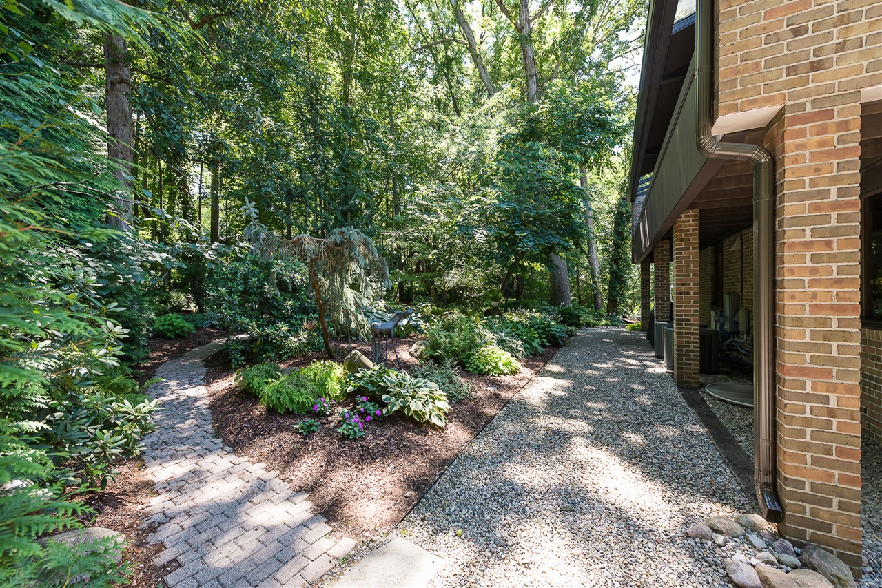 2980 Devonshire Road, Ann Arbor, MI, 48104-2860