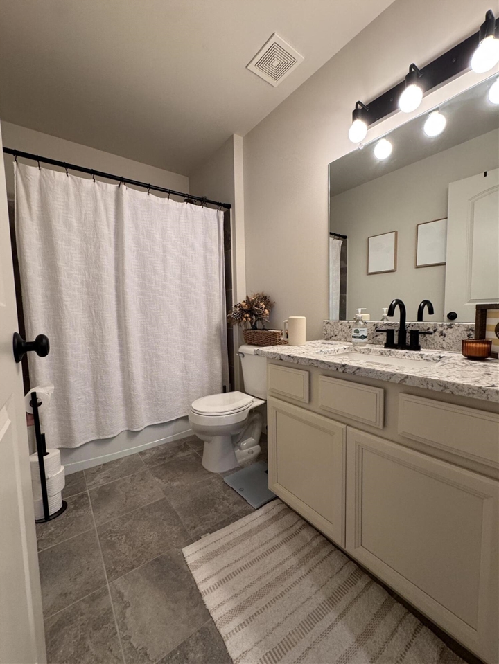 22113 Aberdeen Drive, Macomb, MI, 48042-3618