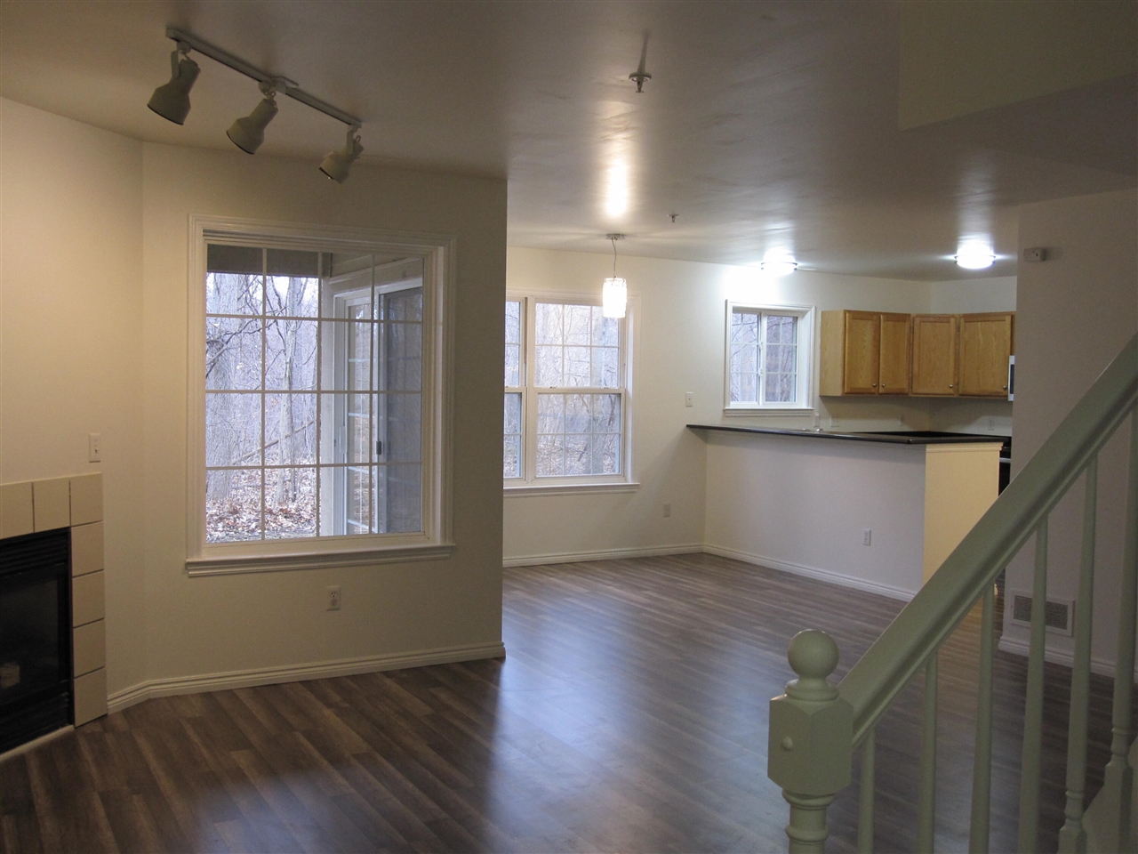 3055 Barclay Way, Ann Arbor, MI, 48105-9464