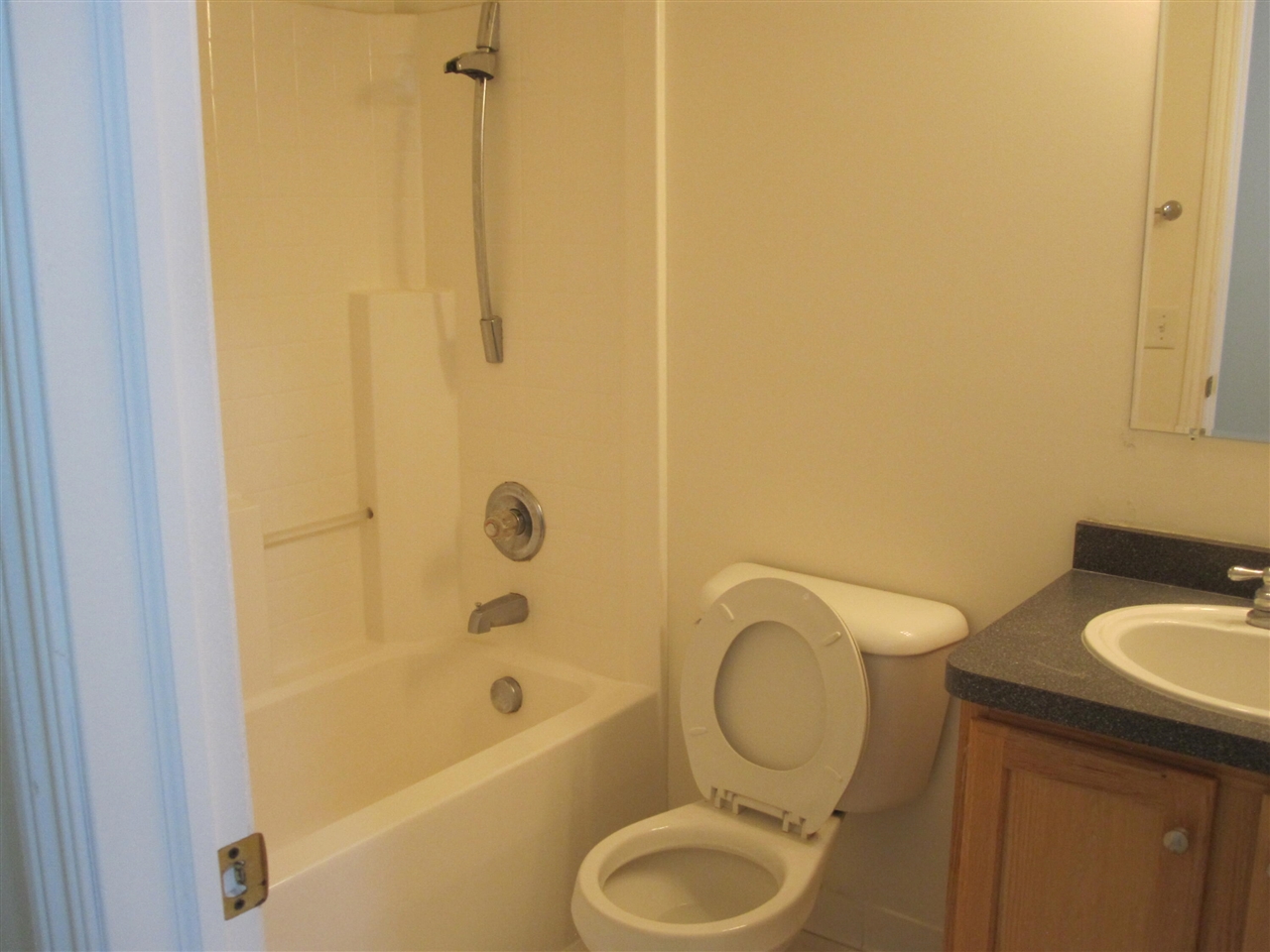 3055 Barclay Way, Ann Arbor, MI, 48105-9464